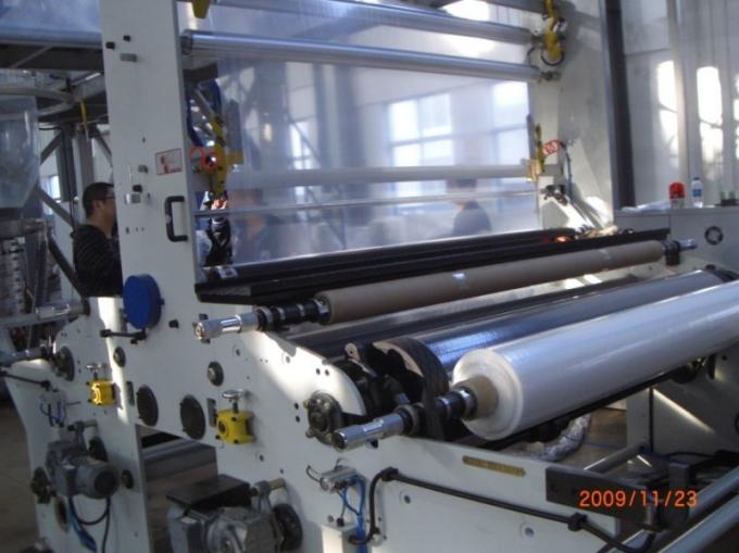 Üç katmanlı HDPE/LLDPE/HDPE film üfleme makinesi 0